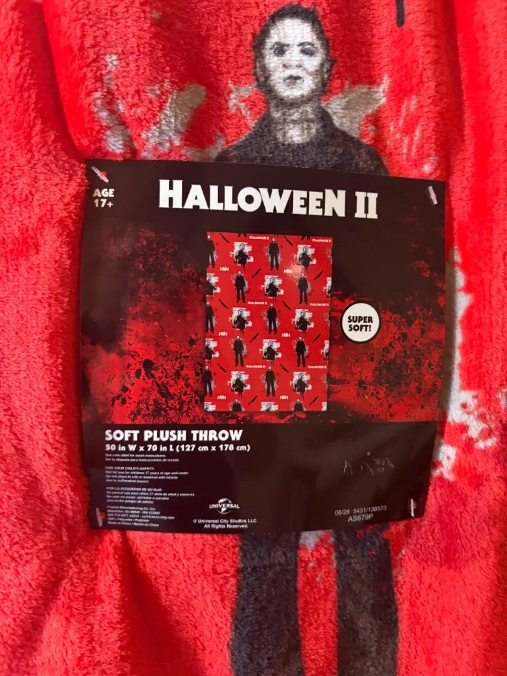 Halloween II Michael Myers Red Plush Throw Blanket 50x70 Super Soft NWT